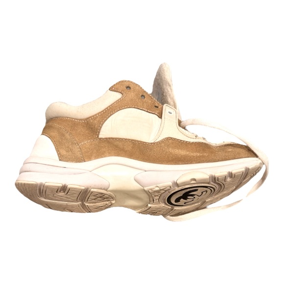 CHANEL sneakers women’s size 38 USA size is 7.5 made in Italy - Picture 6 of 15